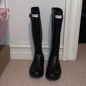 Black hunter rain boots